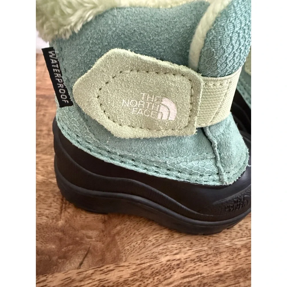 North Face Toddler Alpenglow II Waterproof Snow Boot Pull-On Size 4